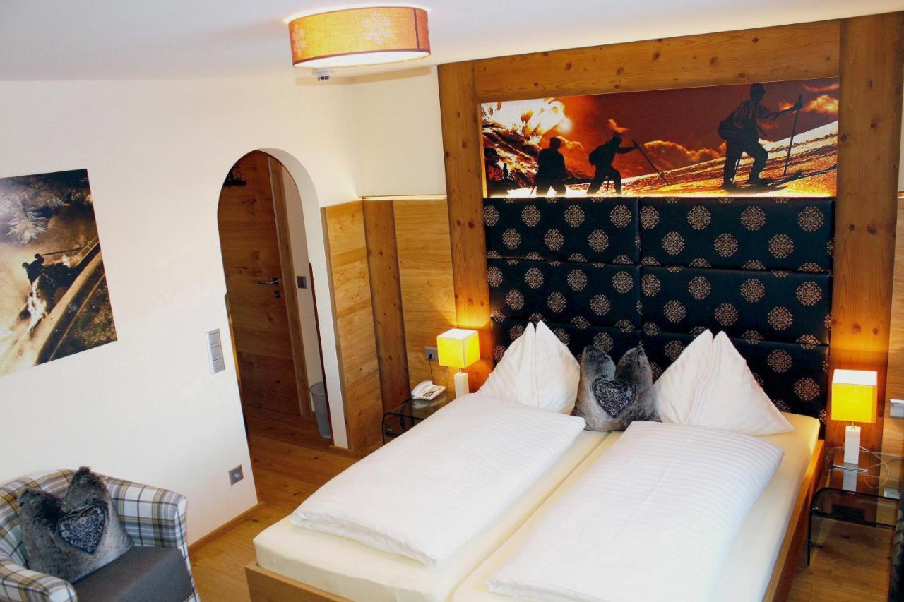 Kristall Hotel