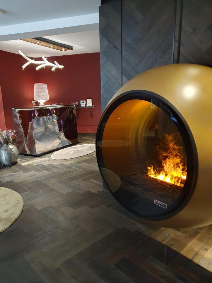 Kristall Hotel 4*