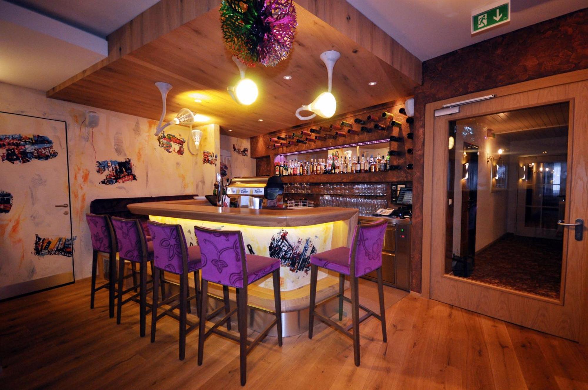 Hotel Kristall 4*